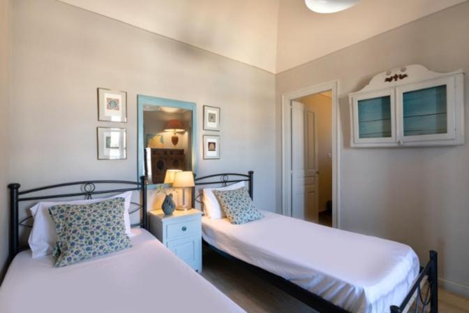 Caveland Hostel Karterádosz Kültér fotó