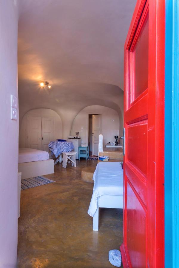 Caveland Hostel Karterádosz Kültér fotó