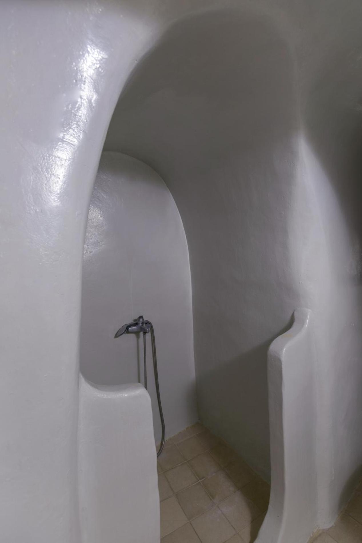 Caveland Hostel Karterádosz Kültér fotó