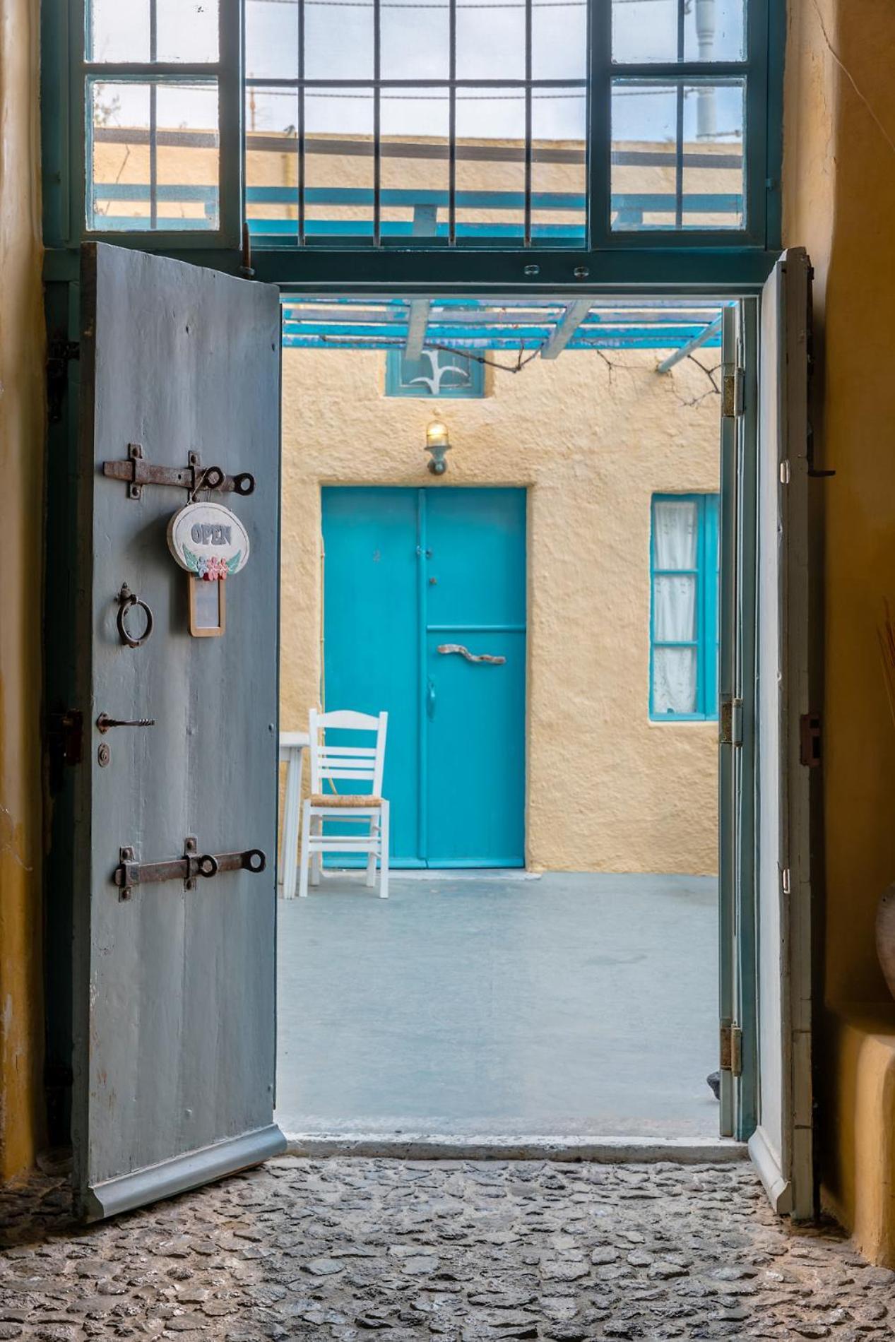 Caveland Hostel Karterádosz Kültér fotó